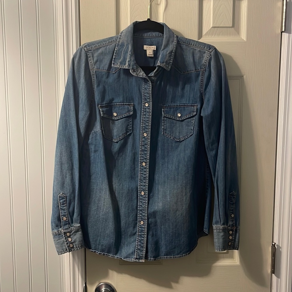 EUC J. Crew denim shirt with pearl buttons size small